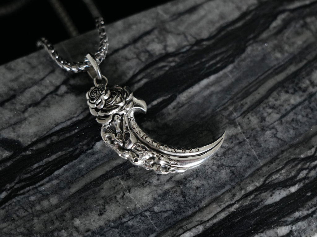 Veles Claw Pendant Magnum - Sterling Silver